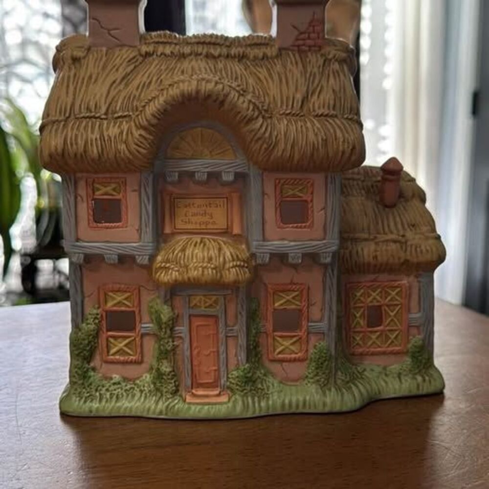 Lefton "Cottontail Candy Shoppe" cottage Honey Brook Hollow collection. 1992